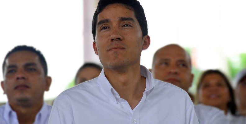 170512_notaDNPLuisFernandoMejia_1800 170512_notaDNPLuisFernandoMejia_1800