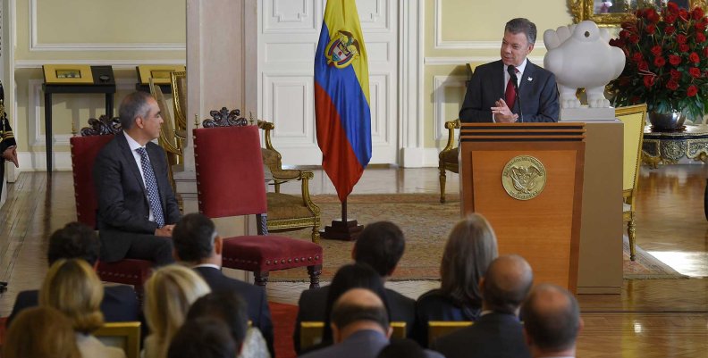 170816_03_PosesionRodrigoRivera_1800 170816_03_PosesionRodrigoRivera_1800