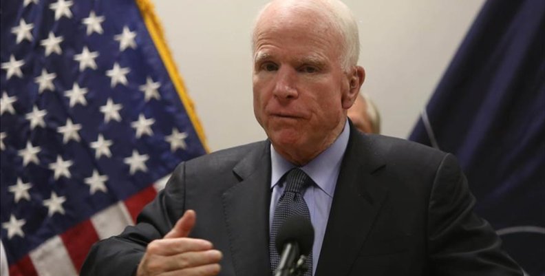 Senador estadounidense John McCain suspende tratamiento de cáncer Senador estadounidense John McCain suspende tratamiento de cáncer