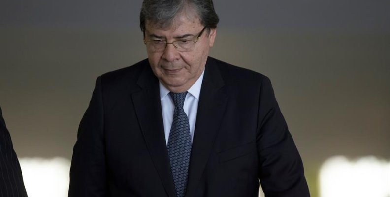 Ministro de Defensa, Carlos Holmes Trujillo Ministro de Defensa, Carlos Holmes Trujillo