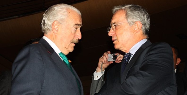 Andres-Pastrana-y-Alvaro-Uribe-3 Andres-Pastrana-y-Alvaro-Uribe-3