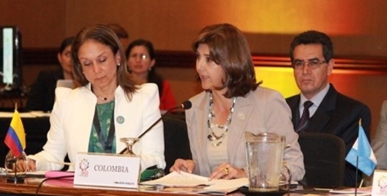 cancillermariaangelaholguinresaltoelcompromisodecolombiaconlosobjetivosdelproyectomesoamerica cancillermariaangelaholguinresaltoelcompromisodecolombiaconlosobjetivosdelproyectomesoamerica