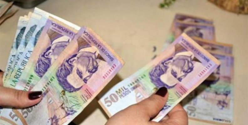 Dinero colombiano. Dinero colombiano.