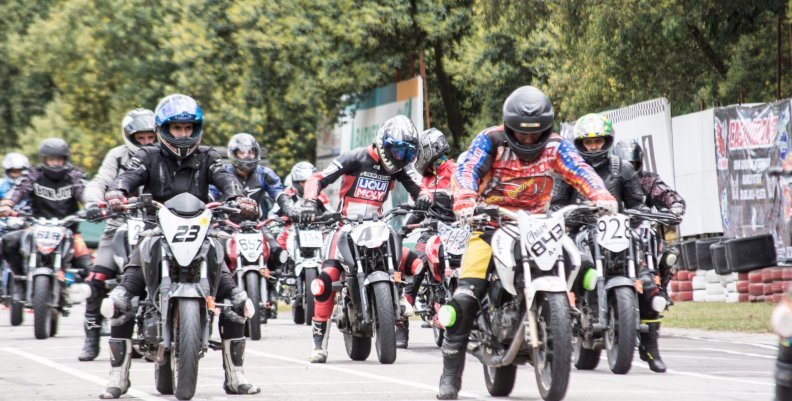 Yamaha regresó al grupo de competencias del GP Colombia con su monomarca Yamaha regresó al grupo de competencias del GP Colombia con su monomarca