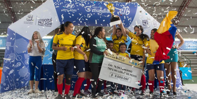 femenino campeonas (2) femenino campeonas (2)
