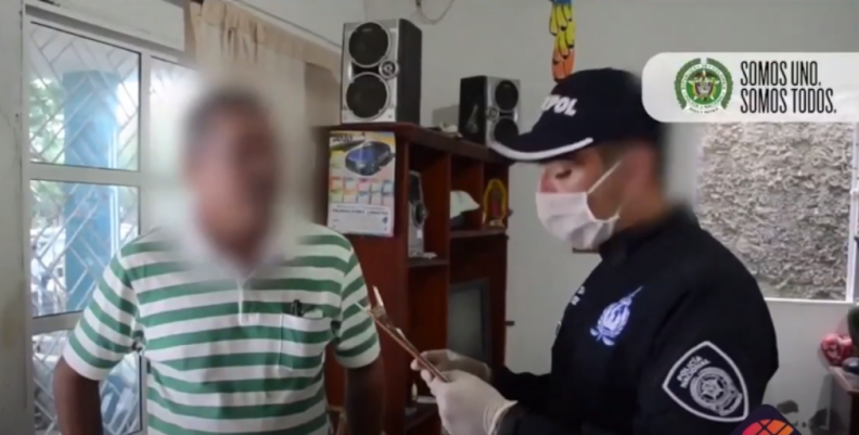 capturados por pornografía infantil. capturados por pornografía infantil.
