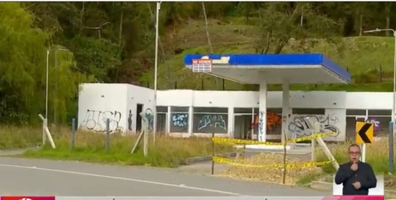Estación de gasolina en la Calera Estación de gasolina en la Calera