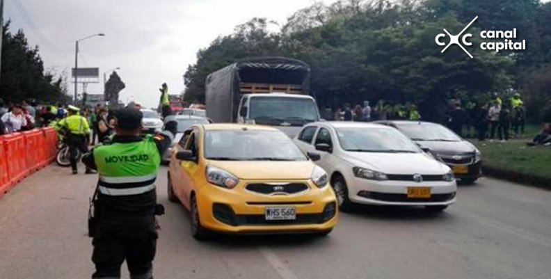 Secretaría de Movilidad realiza operativos de control para mejorar la calidad del aire en Bogotá Secretaría de Movilidad realiza operativos de control para mejorar la calidad del aire en Bogotá