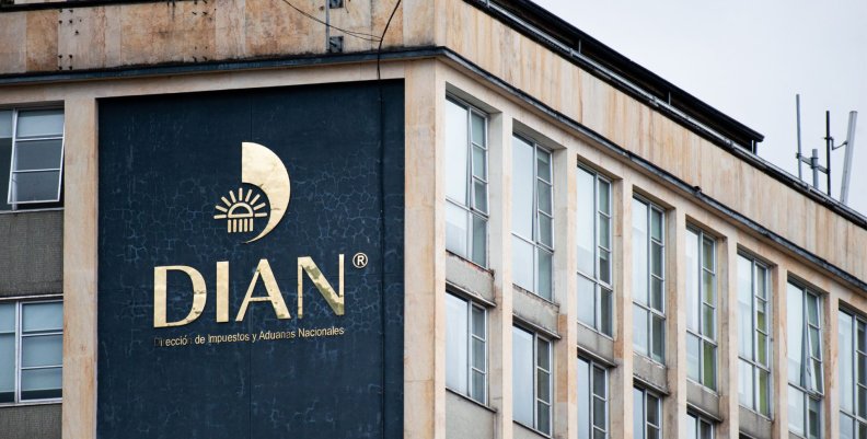 Dian cita a deudores morosos DIAN