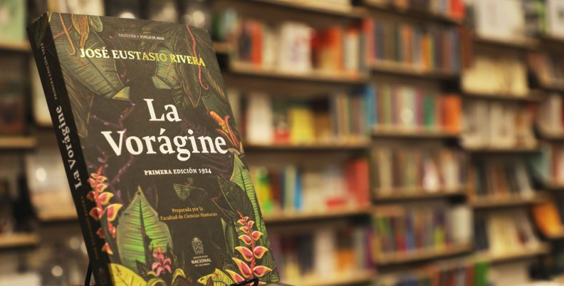 FILBO Libro sobre una mesa