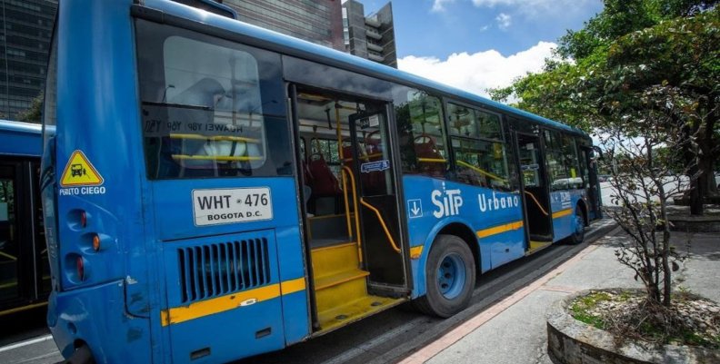 SITP Bus del SITP visto desde la parte posterior