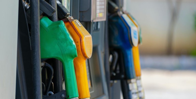 Gasolina Mangueras para el llenado de gasolina en una estación de servicio