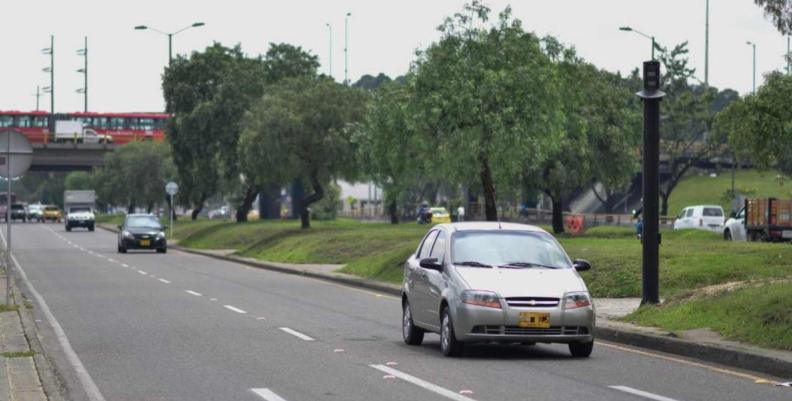 Imagen: Alcaldía de Bogotá Automóviles circulando por una de las avenidas de Bogotá