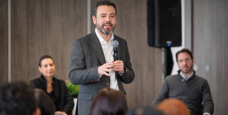 Carlos Fernando Galán lidera el ranking de mejores alcaldes de Sudamérica en septiembre