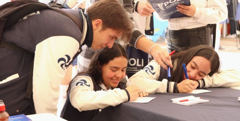 Jóvenes a la E4: Agencia Atenea abre cuarta convocatoria