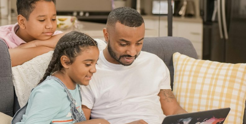 Audiencias Capital: ¿Cómo acompañar a niños y adolescentes en el mundo digital?