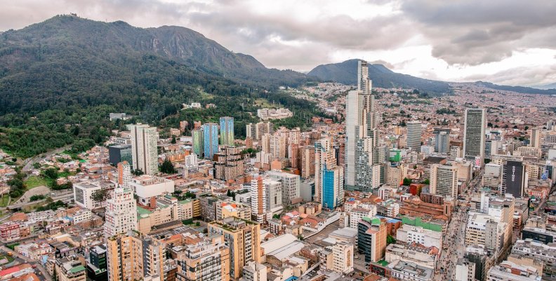 Secretaría de Planeación presenta proyecto de incentivos tributarios a la renovación urbana