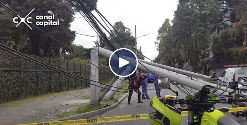 Bus del SITP colisiona contra dos postes y deja sin luz a más de 1.000 personas Bus del SITP colisiona contra dos postes y deja sin luz a más de 1.000 personas