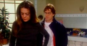 Escena de la serie Hombres con Margarita Rosa de Francisco y Nicolás Montero