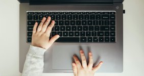 El reto de cuidar a niños, niñas y adolescentes en la era digital