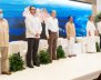 Los firmantes del Acuerdo de Paz con las Farc vestidos con ropa blanca