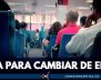 Personas sentadas en una sala de espera de una EPS