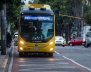 Bus del SITP sobre la carrera 13 durante la inauguración del carril preferencial