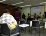 Reunión de mujeres durante una actividad política