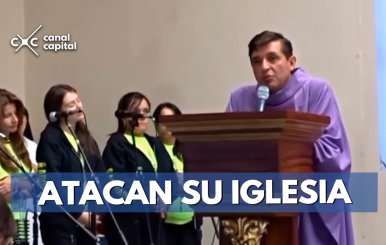 ATACAN-SU-IGLESIA