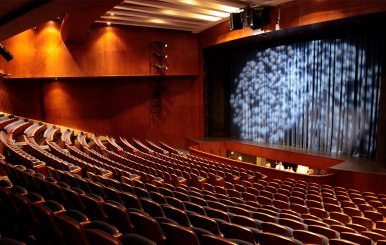 Teatro Cafam, escenario principal. Foto tomada de Cafam 
