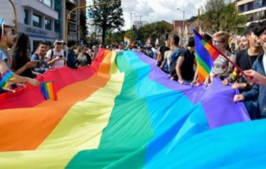 Bandera de la comunidad LGBTIQ+