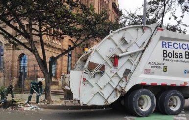 Carro de Basura en Bogotá