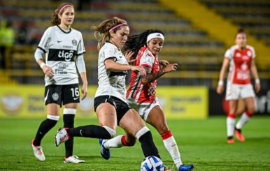 Las jugadoras de Santa Fe perdieron en el debut de la Copa Libertadores Femenina ante Club Olimpia