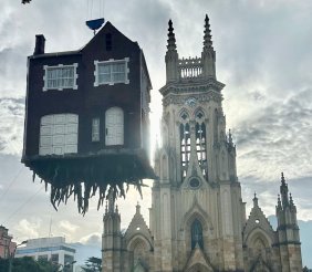 La casa en el aire obra de la BOG25 en el Parque de Lourdes