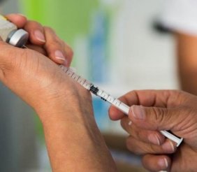 Vacunación contra la fiebre amarilla
