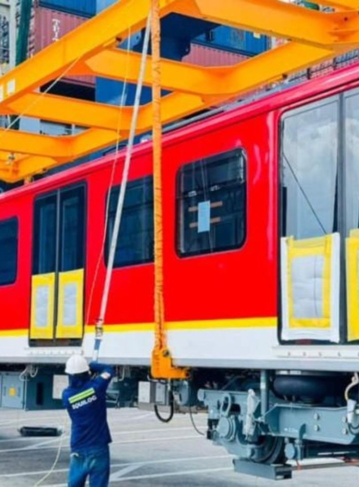 Segundo tren del metro de Bogotá llegó a Colombia