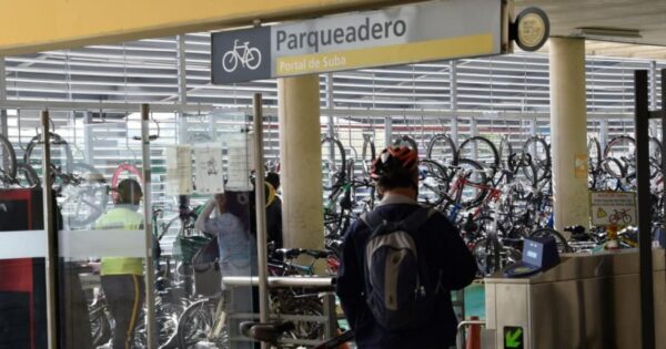 ¿Usas TransMiBici? Así puedes obtener pasajes gratis en TransMilenio con tu tarjeta TuLlave personalizada